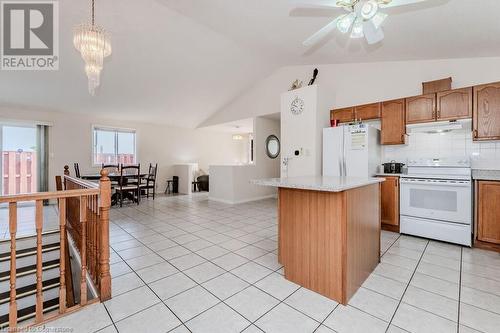 3 Dineen Court, Kitchener, ON - Indoor Photo Showing Kitchen