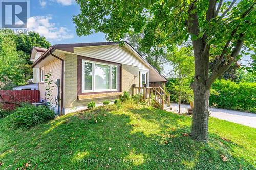 34 Madoc Drive, Brampton, ON - Outdoor