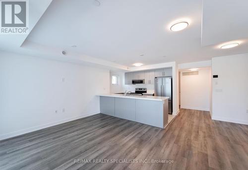 13 - 175 Veterans Drive, Brampton (Northwest Brampton), ON - Indoor Photo Showing Kitchen