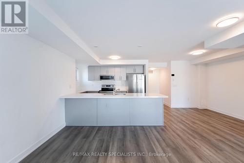 13 - 195 Veterans Drive, Brampton (Northwest Brampton), ON - Indoor Photo Showing Kitchen