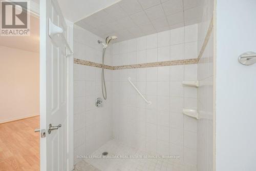 101 - 1450 Bishops Gate, Oakville (Glen Abbey), ON - Indoor Photo Showing Bathroom