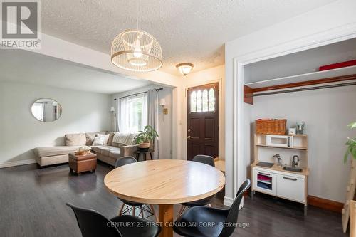 157 Locust Street, St. Thomas, ON - Indoor Photo Showing Dining Room