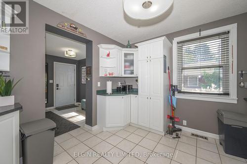 27 Fairview Avenue, St. Thomas, ON - Indoor