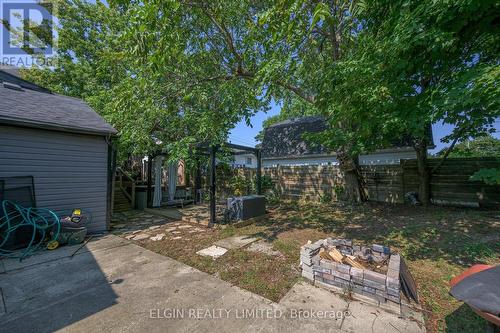 27 Fairview Avenue, St. Thomas, ON - Outdoor