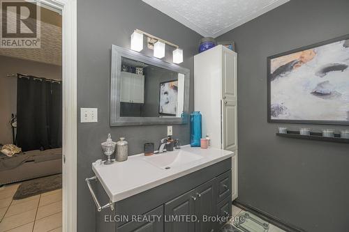 27 Fairview Avenue, St. Thomas, ON -  Photo Showing Bathroom