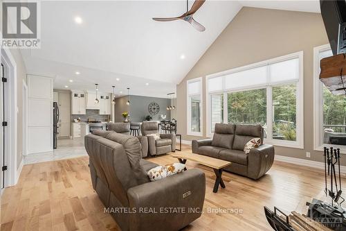 449 Lecours Street, Champlain, ON - Indoor Photo Showing Living Room