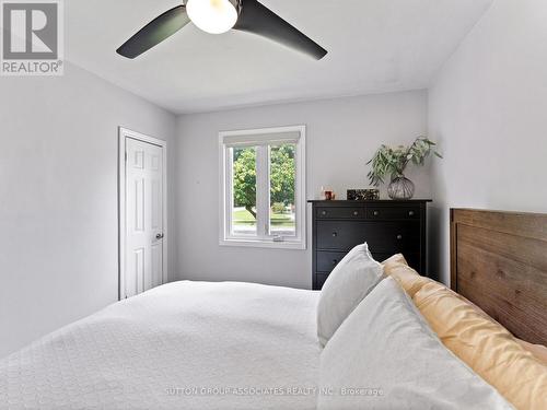 397 Horsham Avenue, Toronto, ON - Indoor Photo Showing Bedroom