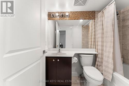 809 - 1 Scott Street, Toronto, ON - Indoor Photo Showing Bathroom