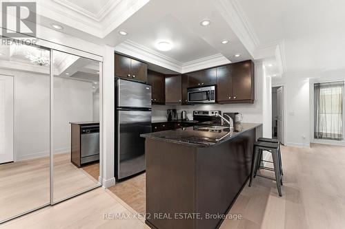 809 - 1 Scott Street, Toronto, ON - Indoor Photo Showing Kitchen