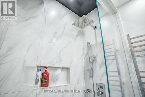 305 - 797 Don Mills Road, Toronto (Flemingdon Park), ON - Indoor Photo Showing Bathroom