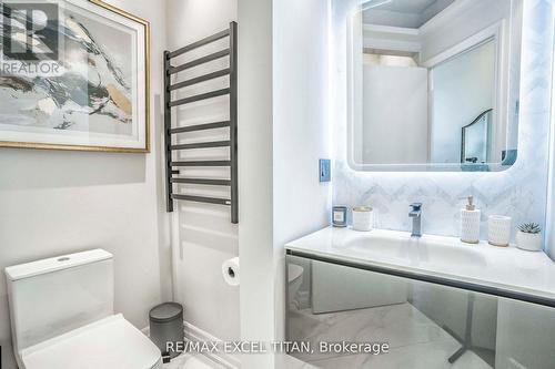 305 - 797 Don Mills Road, Toronto (Flemingdon Park), ON - Indoor Photo Showing Bathroom