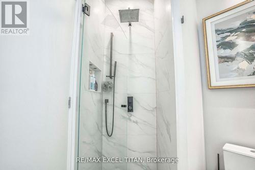 305 - 797 Don Mills Road, Toronto (Flemingdon Park), ON - Indoor Photo Showing Bathroom