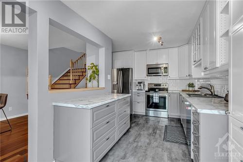 45 Springcreek Crescent, Ottawa, ON - Indoor Photo Showing Kitchen With Stainless Steel Kitchen With Upgraded Kitchen