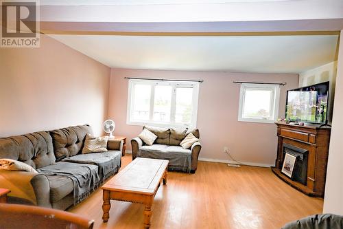 26 Eastaff Street, St. John'S, NL - Indoor Photo Showing Living Room