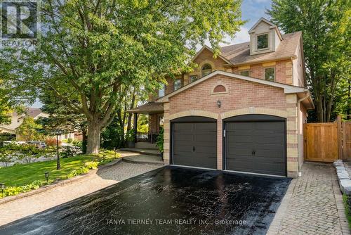 11 Roan Drive, Whitby (Lynde Creek), ON - Outdoor