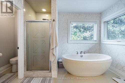 11 Roan Drive, Whitby (Lynde Creek), ON - Indoor Photo Showing Bathroom