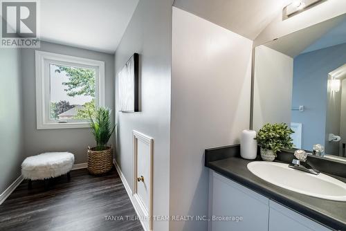 11 Roan Drive, Whitby (Lynde Creek), ON - Indoor Photo Showing Bathroom