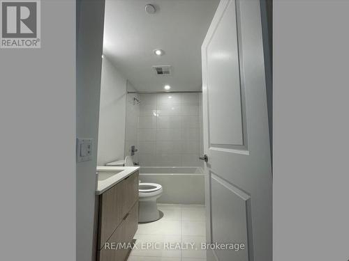 4106 - 395 Bloor Street E, Toronto (North St. James Town), ON - Indoor Photo Showing Bathroom