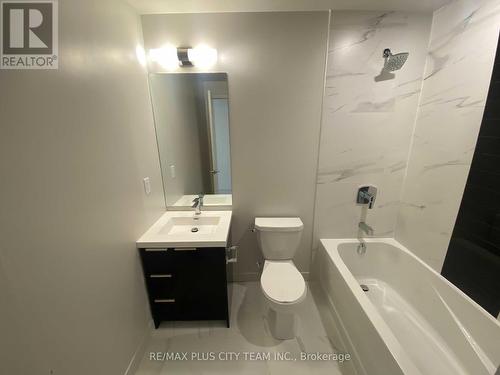 208 - 90 Glen Everest Road, Toronto (Birchcliffe-Cliffside), ON - Indoor Photo Showing Bathroom