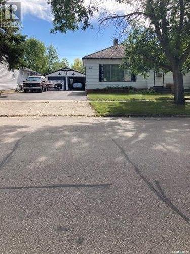 113 4Th Avenue Sw, Ituna, SK - Outdoor