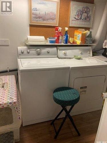 113 4Th Avenue Sw, Ituna, SK - Indoor Photo Showing Laundry Room