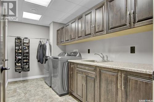 4224 Green Rose Crescent E, Regina, SK - Indoor Photo Showing Laundry Room