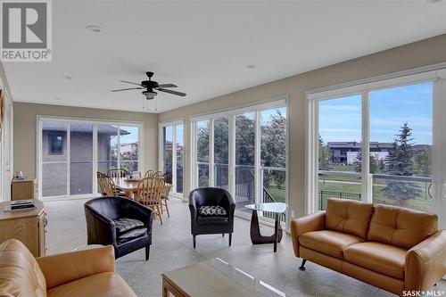 4224 Green Rose Crescent E, Regina, SK - Indoor Photo Showing Living Room