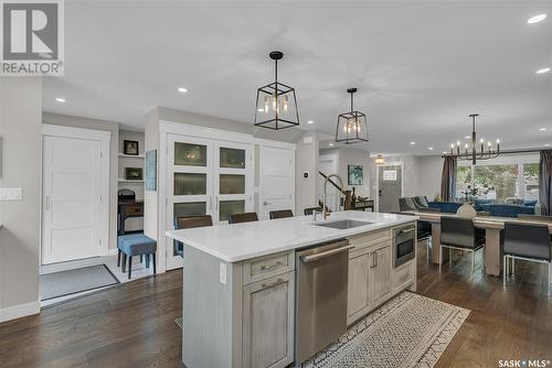 1125 15Th Street E, Saskatoon, SK - Indoor Photo Showing Kitchen With Upgraded Kitchen