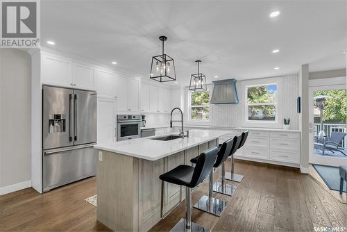 1125 15Th Street E, Saskatoon, SK - Indoor Photo Showing Kitchen With Stainless Steel Kitchen With Upgraded Kitchen