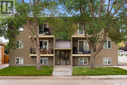 235 Mcintyre Street, Regina, SK - Outdoor With Facade