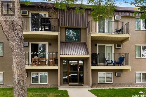 235 Mcintyre Street, Regina, SK - Outdoor