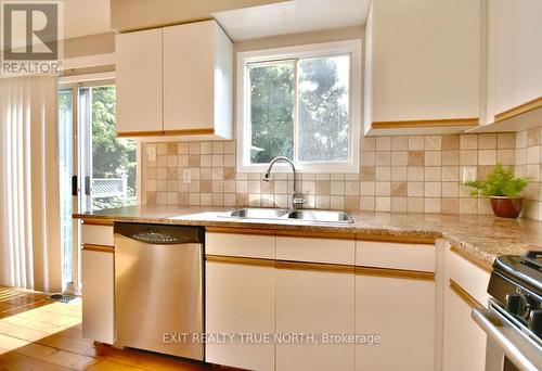 1889 Applewood Avenue, Innisfil (Alcona), ON - Indoor Photo Showing Kitchen With Double Sink