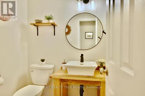 1889 Applewood Avenue, Innisfil (Alcona), ON - Indoor Photo Showing Bathroom