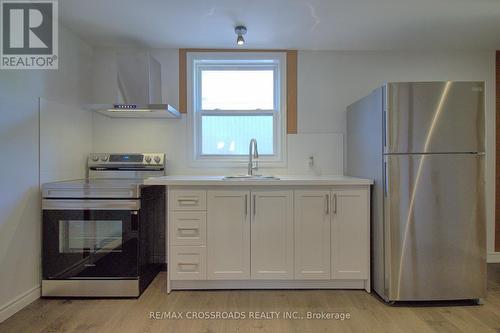 2012 Lilac Drive, Innisfil (Alcona), ON - Indoor Photo Showing Kitchen