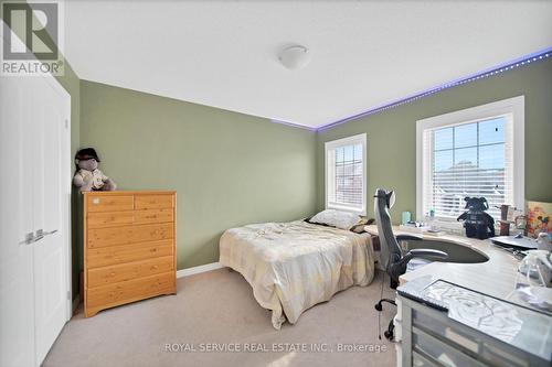 22 Thomas Woodlock Street, Clarington (Newcastle), ON - Indoor Photo Showing Bedroom