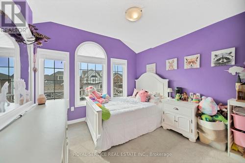 22 Thomas Woodlock Street, Clarington (Newcastle), ON - Indoor Photo Showing Bedroom