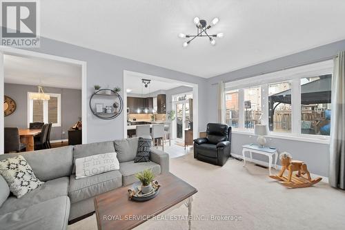 22 Thomas Woodlock Street, Clarington (Newcastle), ON - Indoor Photo Showing Living Room