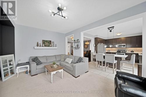 22 Thomas Woodlock Street, Clarington (Newcastle), ON - Indoor Photo Showing Living Room