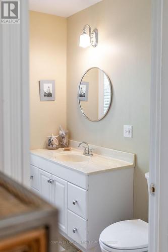 2009 County Rd 13 Road, Prince Edward County (South Marysburgh), ON - Indoor Photo Showing Bathroom