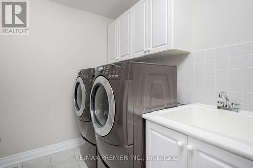 127 Hansard Drive, Vaughan (Vellore Village), ON - Indoor Photo Showing Laundry Room