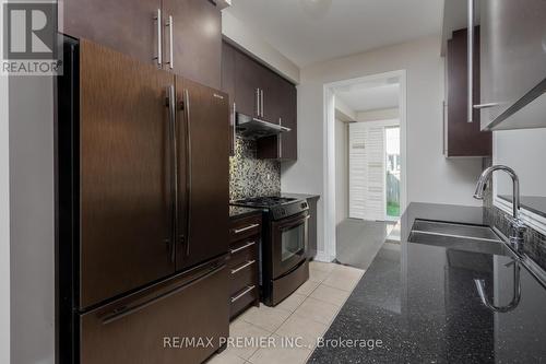 127 Hansard Drive, Vaughan (Vellore Village), ON - Indoor Photo Showing Kitchen