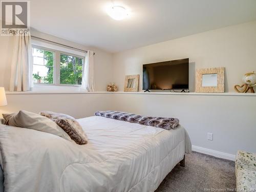 75 Berkley Drive, New Maryland, NB - Indoor Photo Showing Bedroom