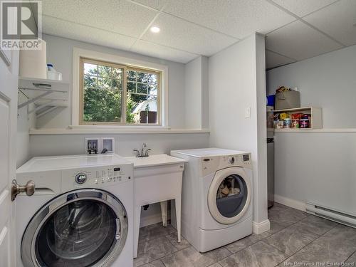 75 Berkley Drive, New Maryland, NB - Indoor Photo Showing Laundry Room