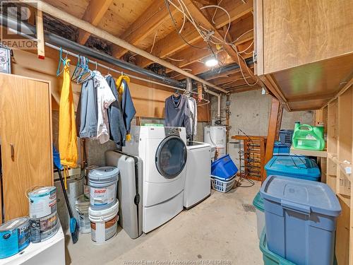 2972 Meadowbrook Lane Unit# 1, Windsor, ON - Indoor Photo Showing Laundry Room