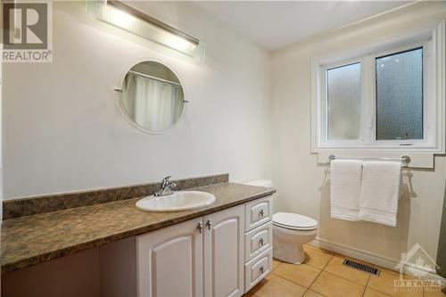 461 John Aselford Drive, Ottawa, ON - Indoor Photo Showing Bathroom