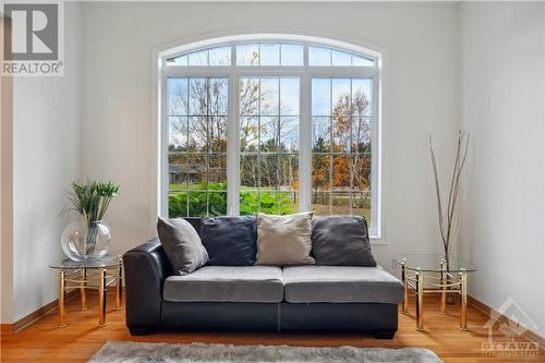 461 John Aselford Drive, Ottawa, ON - Indoor Photo Showing Living Room