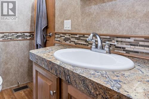 276 White Cedars Road, Eganville, ON - Indoor Photo Showing Bathroom