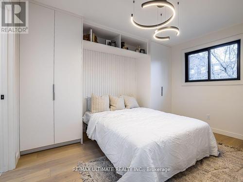 49 Maplegrove Avenue, Bradford West Gwillimbury, ON - Indoor Photo Showing Bedroom