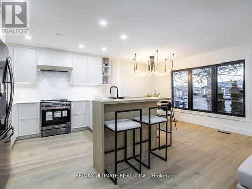 49 Maplegrove Avenue, Bradford West Gwillimbury (Bradford), ON - Indoor Photo Showing Kitchen With Upgraded Kitchen