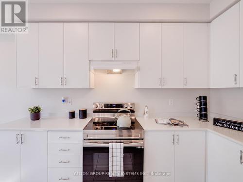 64 Hager Creek Terrace, Hamilton (Waterdown), ON - Indoor Photo Showing Kitchen